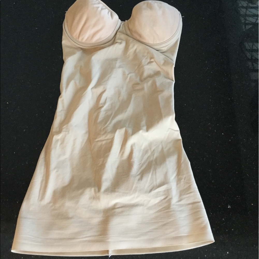 SHAPE WEAR PERFECT CONDITION SIZE S